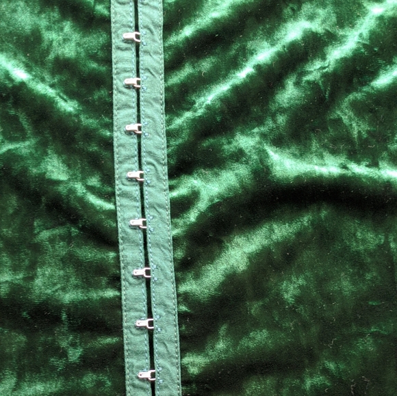 Velvet Green Mini Dress - Picture 5 of 8